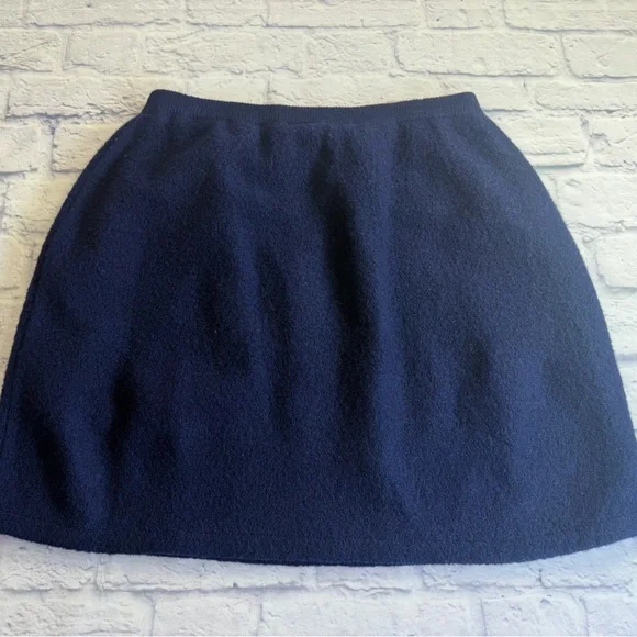 Vintage Woolrich Navy Women's Skirt. 100% Wool. Size L - Picture 7 of 7